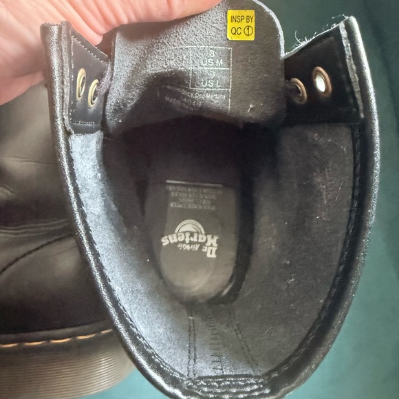 Dr. Martens Black Combat Boots with Lace-Up Design - Vegan "leather - Picture 4 of 4